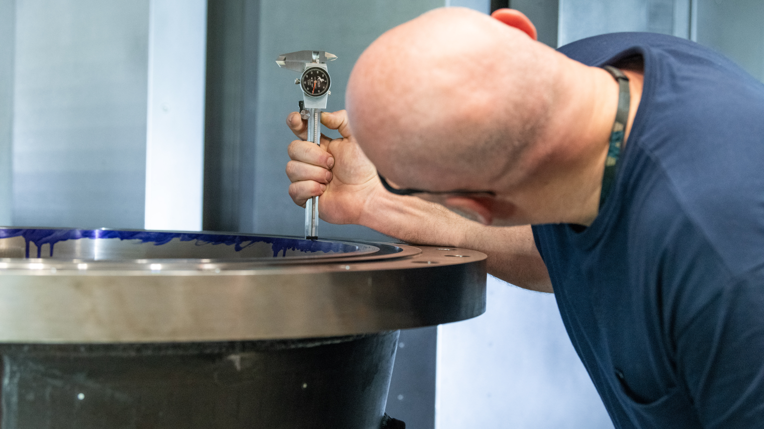 How to Calculate Total Manufacturing Cost for an Export Quote
